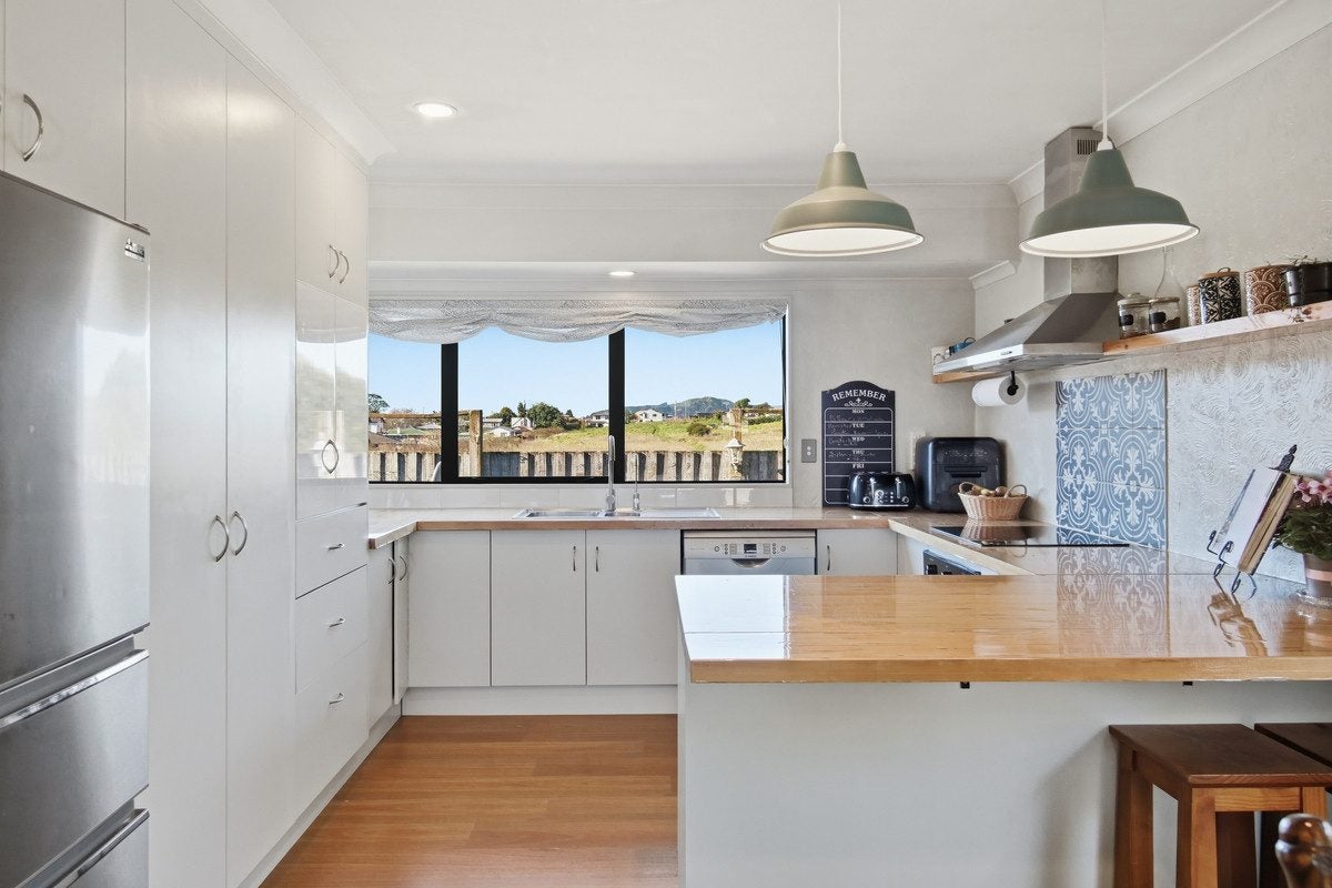 118 Haukore Street, Hairini, Tauranga - Carousel 1