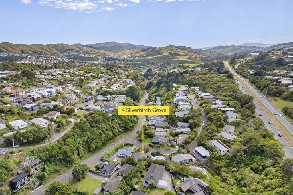 4 Silverbirch Grove, Churton Park, Wellington - Carousel 2