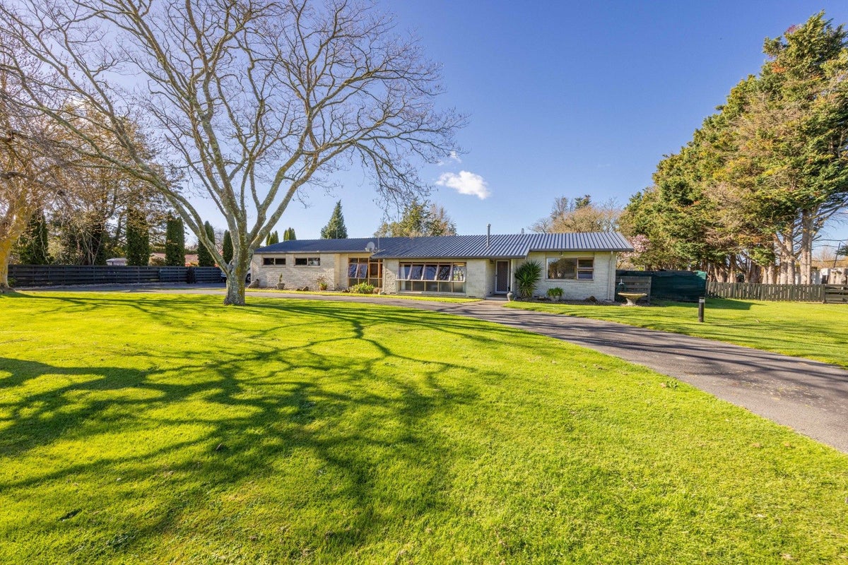 10 France Road, Longlands, Hastings - Carousel 1