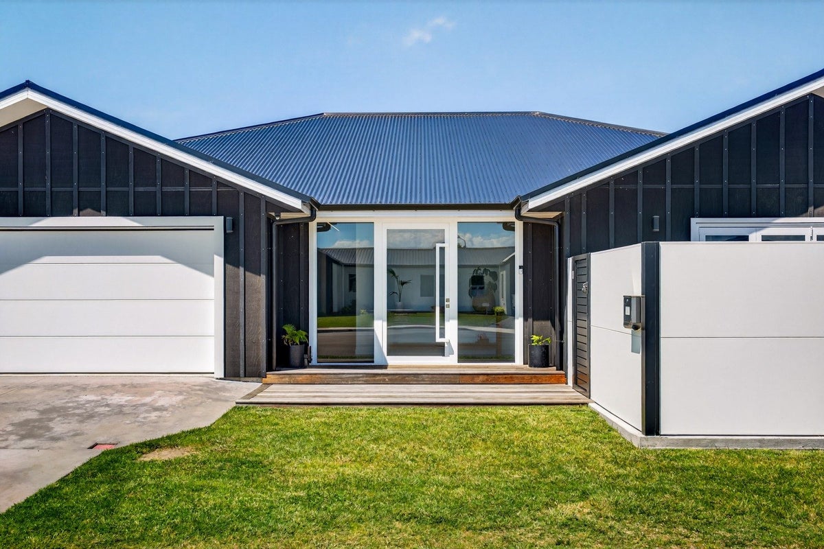 11 Whangaehu Place, Te Awa, Napier - Carousel 25