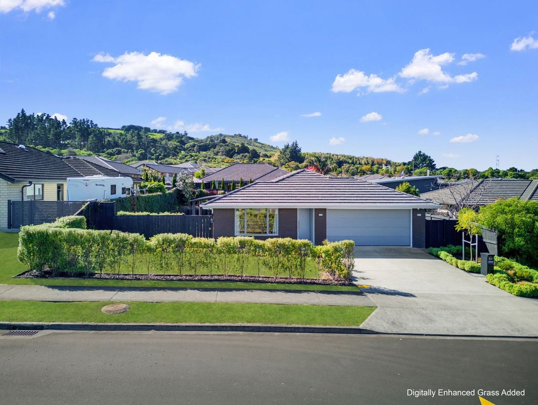 51 Westmuir Crescent, Pokeno - Carousel 1