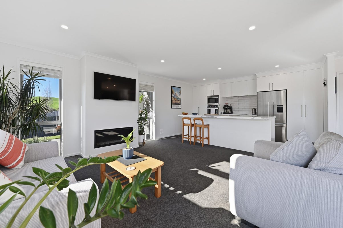 5 Hayward Place, Ohauiti, Tauranga - Carousel 1