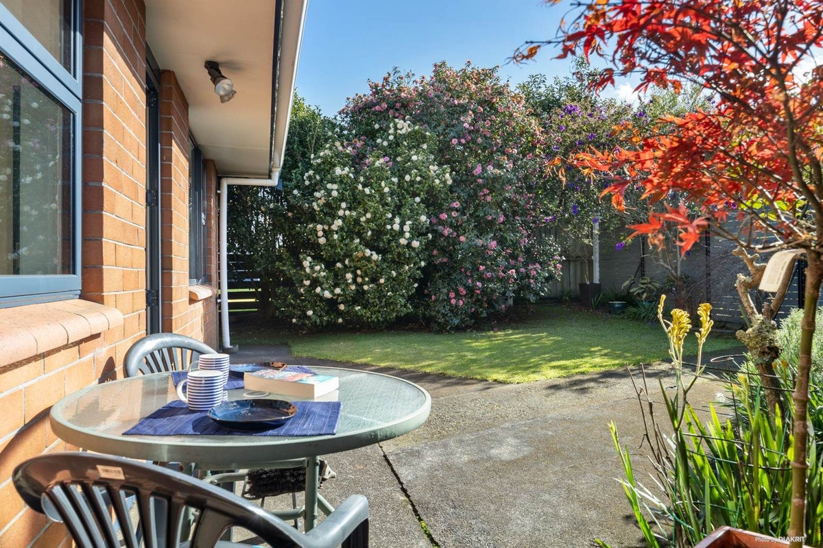 4/7 Celtic Crescent, Ellerslie, Auckland - Carousel 1
