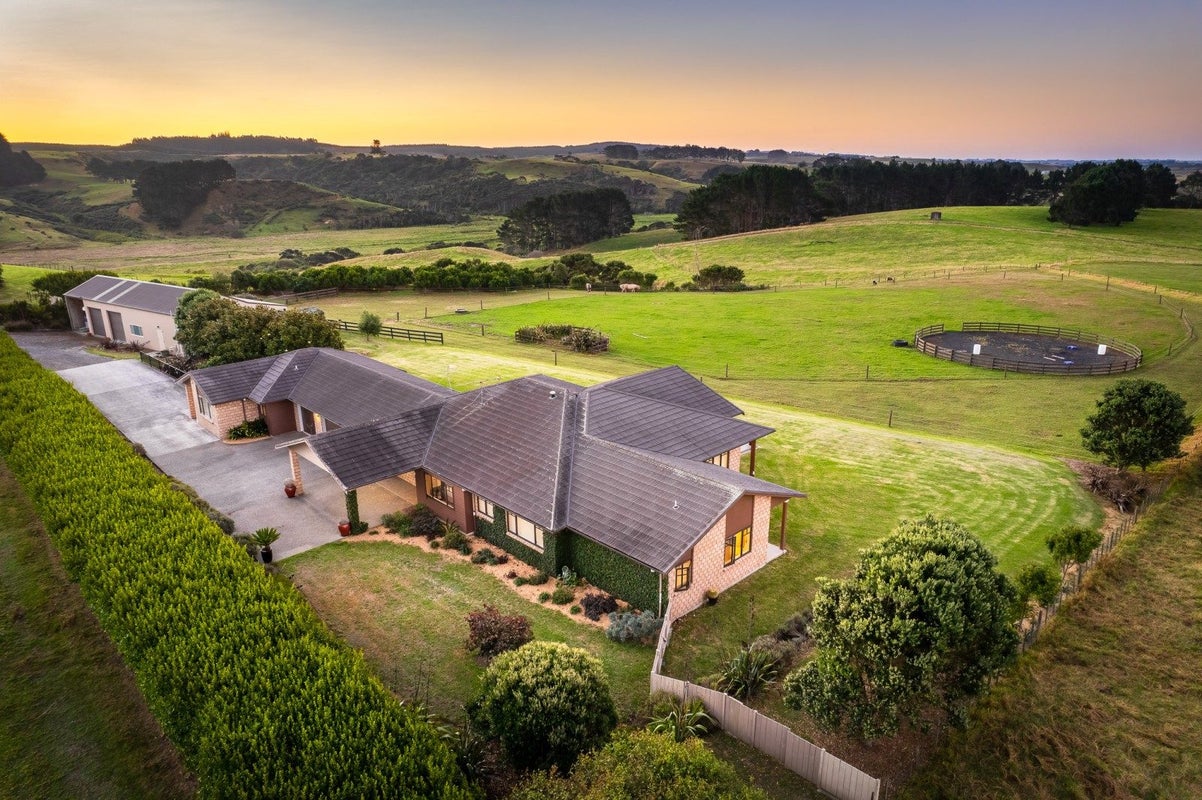 135B Hutchinson Road, Helensville, Helensville - Carousel 28