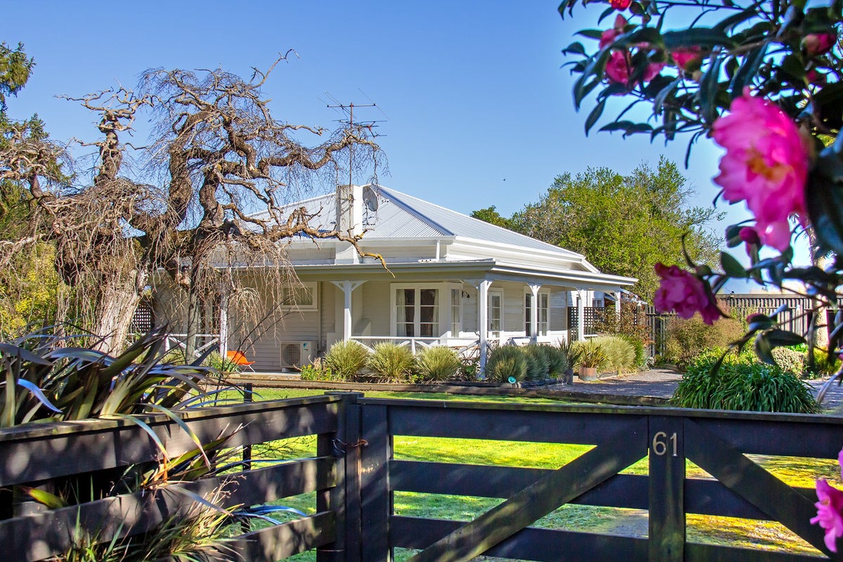 61 Te Ore Ore Bideford Road, Te Ore Ore, Masterton - Carousel 1