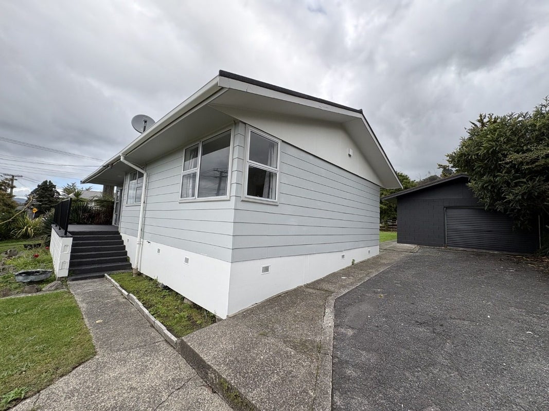 34 Mallard Drive, Selwyn Heights, Rotorua - Carousel 1