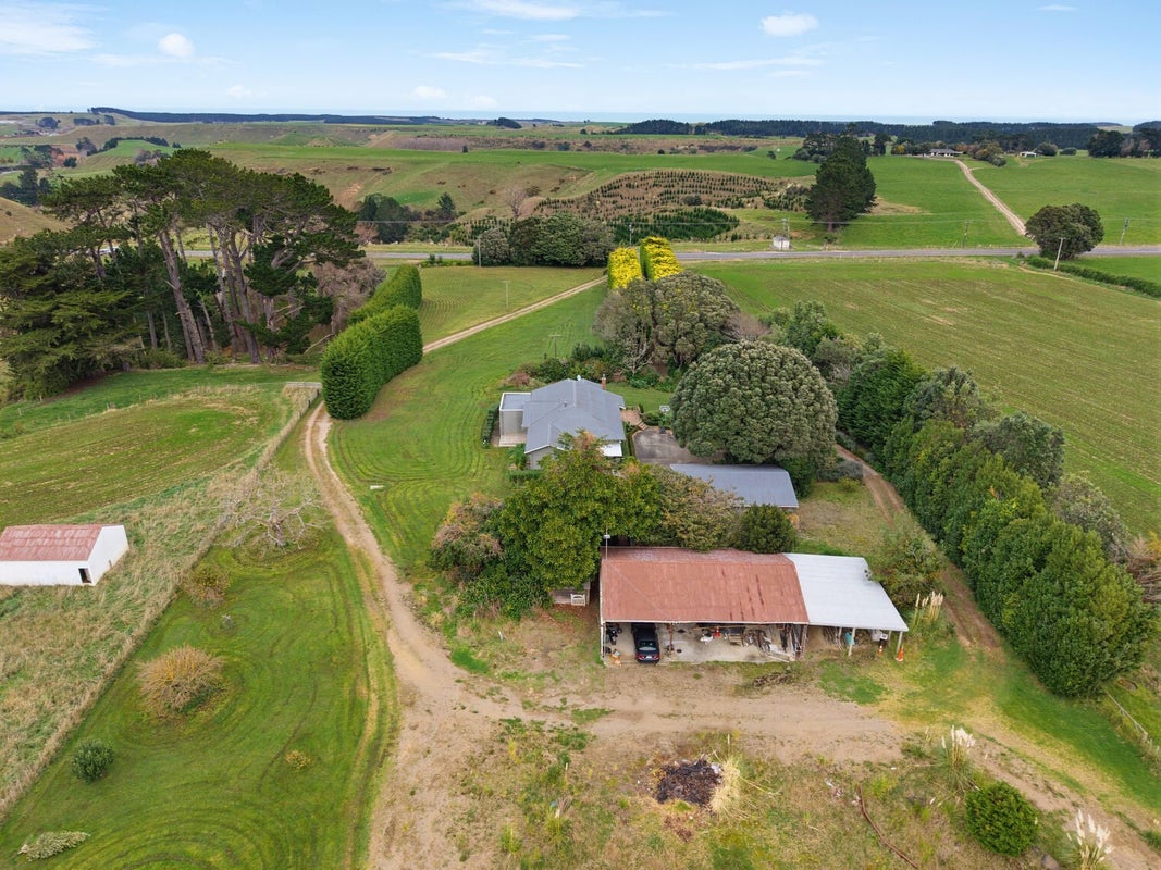2505 State Highway 3, Waverley - Carousel 2