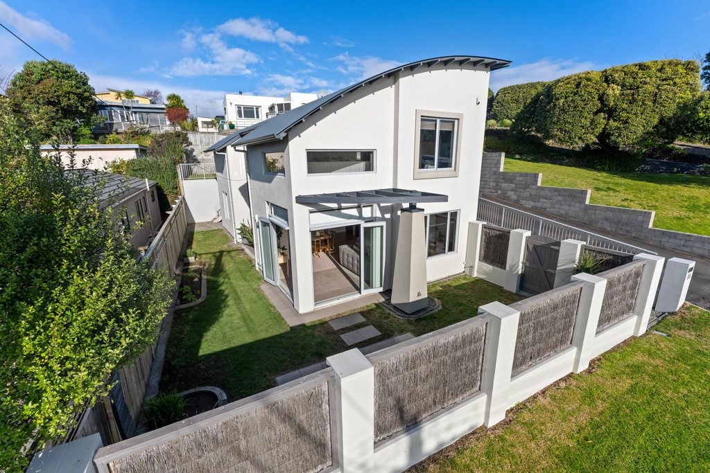 14B Falla Street, Paraparaumu Beach, Paraparaumu - Carousel 1