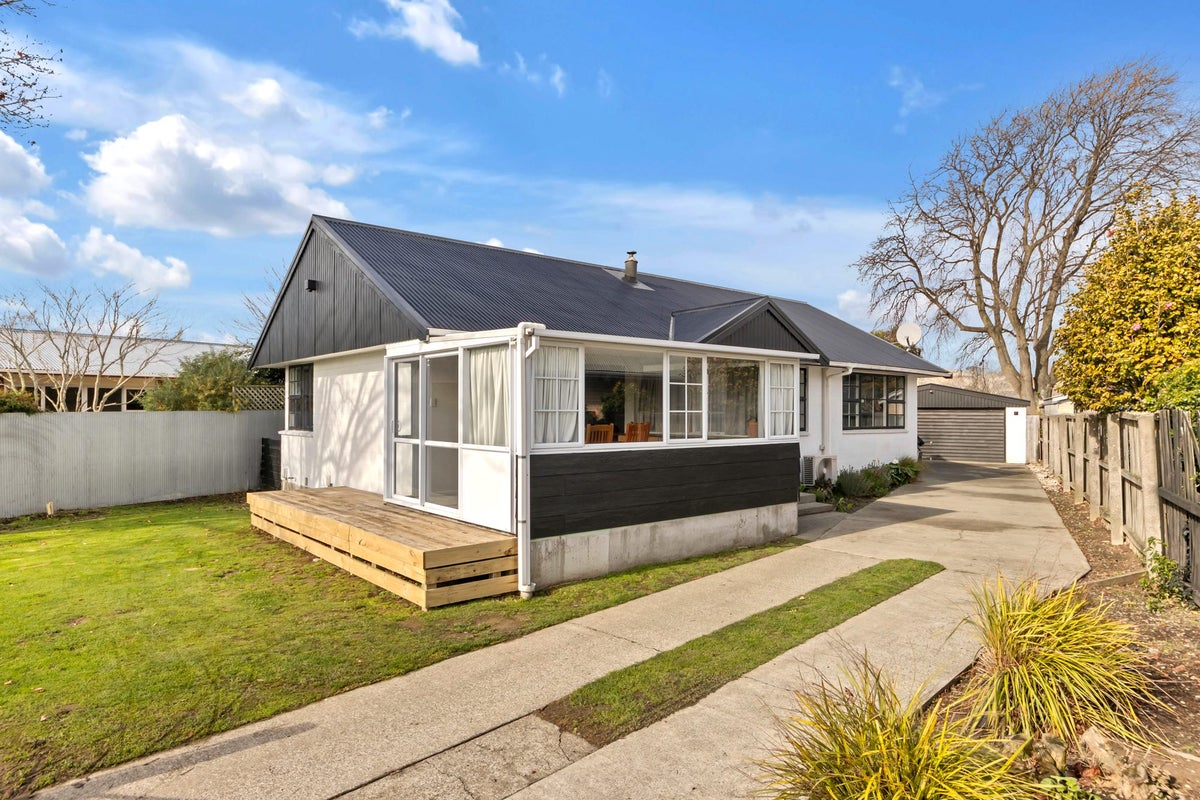 48 Barrowclough Street, Hoon Hay, Christchurch - Carousel 1