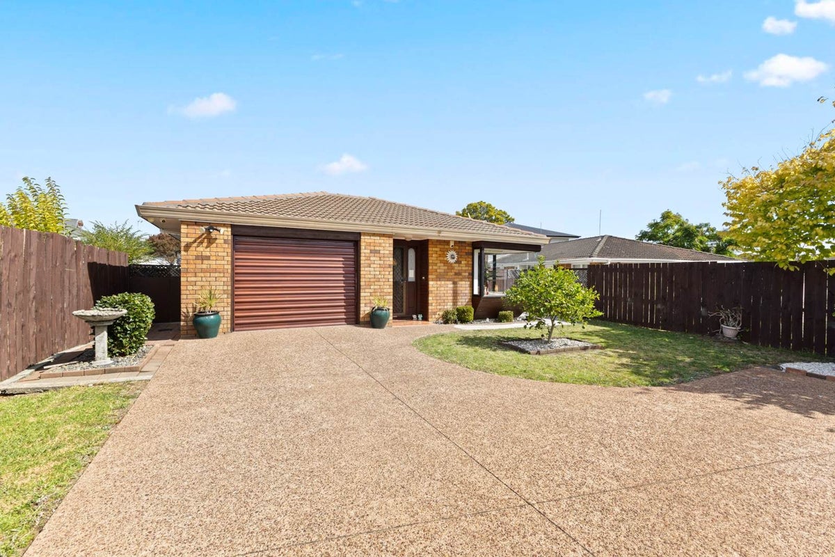 1/100 Coronation Road, Papatoetoe, Auckland - Carousel 2