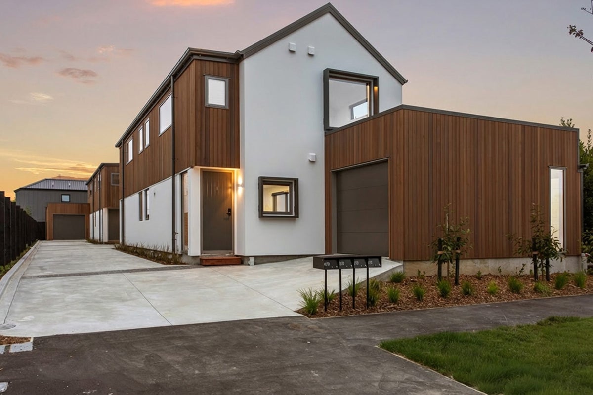 3/39 Woodville Street, Edgeware, Christchurch - Carousel 1