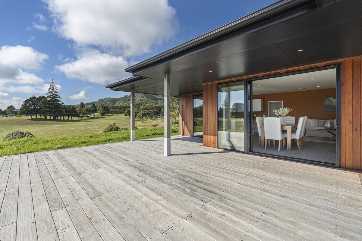 1356A South Road, Kaitake, New Plymouth - Carousel 1