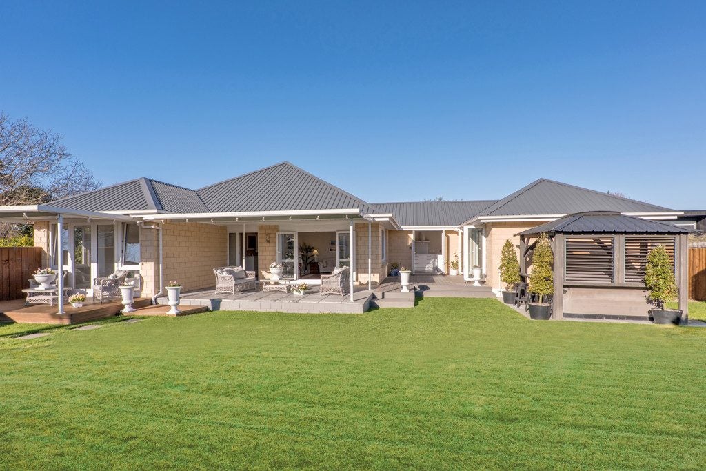 105A Aorangi Road, Bryndwr, Christchurch - Carousel 1