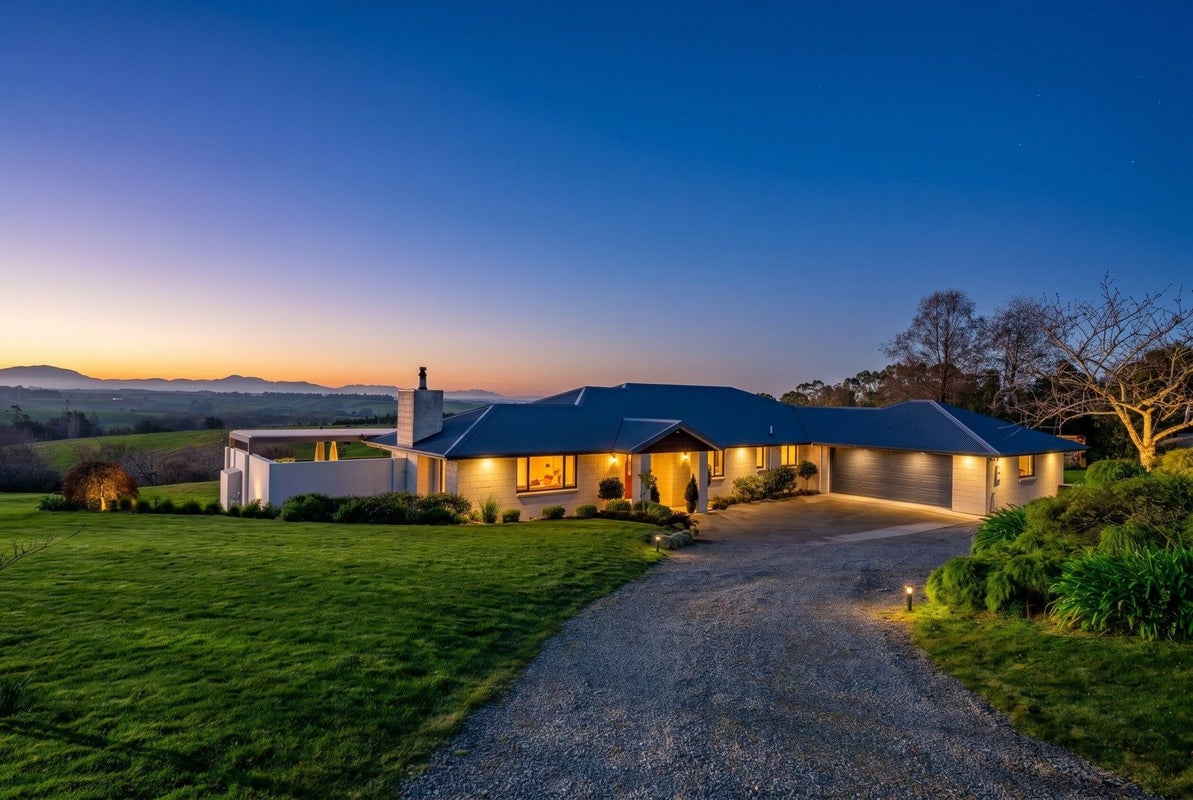 210 Spur Road, Hadlow - Carousel 2