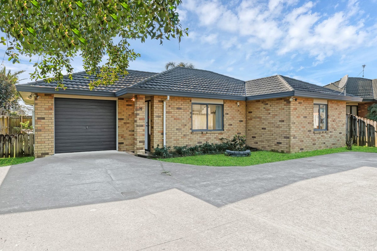 16 Saybrook Place, Mangere, Auckland - Carousel 2