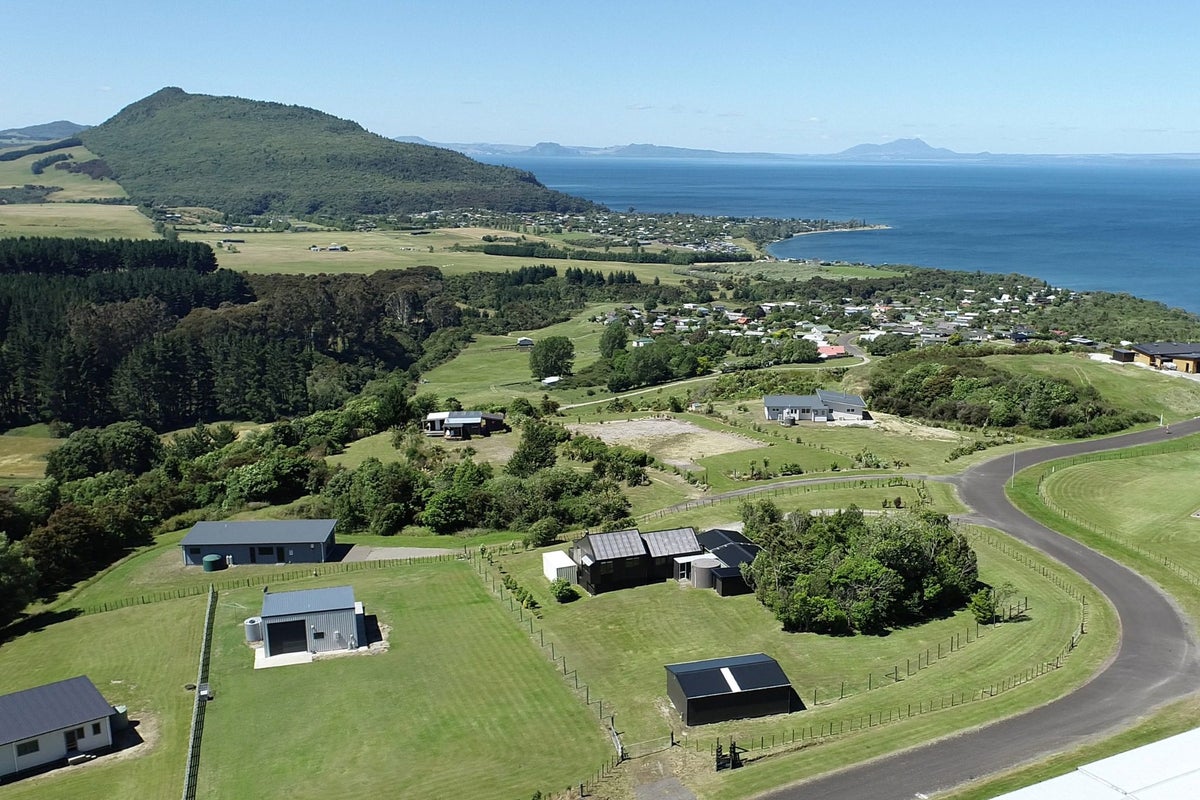 5A Rangikatea Road, Omori, Turangi - Carousel 1