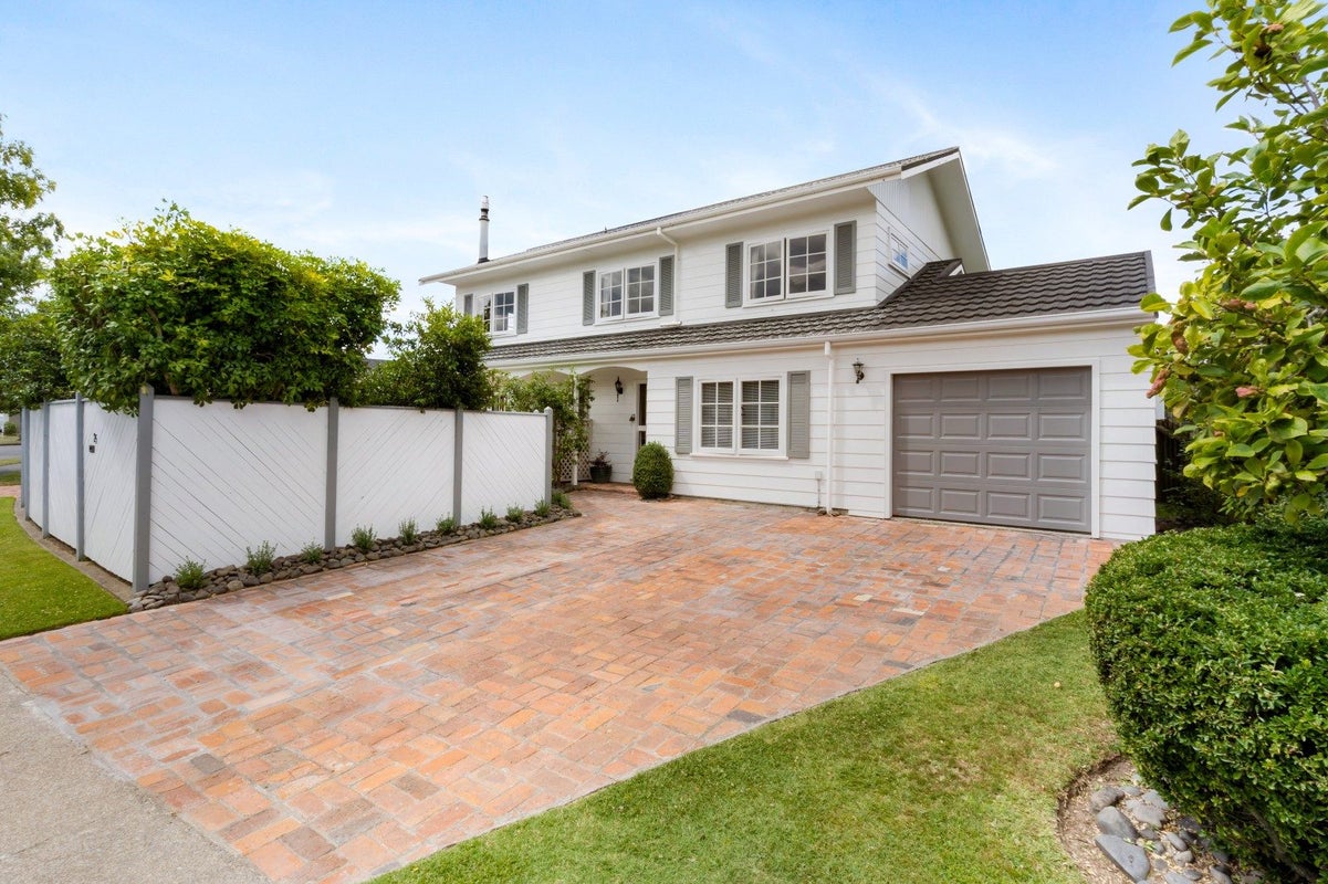 25 Trigg Crescent, Taradale, Napier - Carousel 2