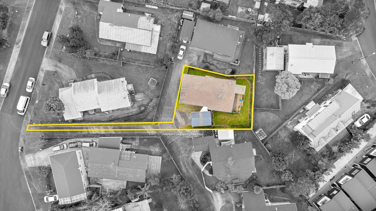 1/8 Atlantis Place, Totara Vale, Auckland - Carousel 32