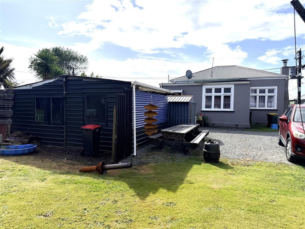 25 Richmond Street, Cobden, Greymouth - Carousel 21