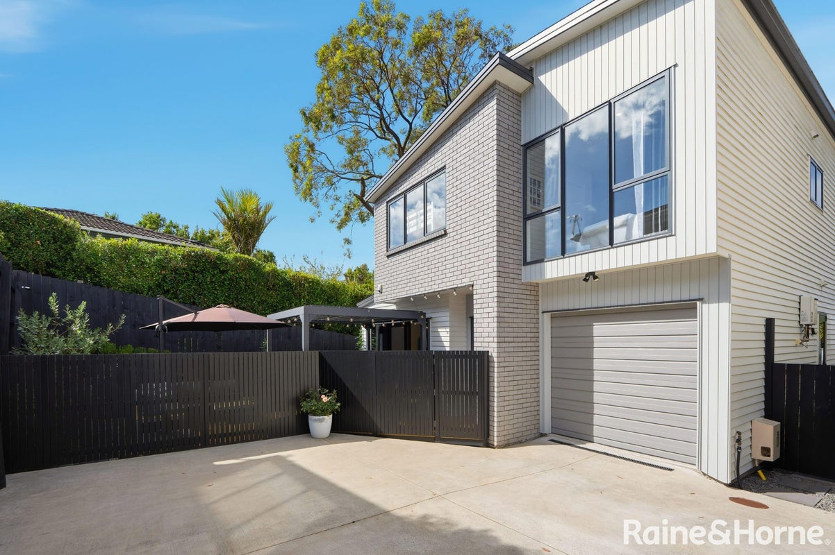 19B Standage Lane, Kelston, Auckland - Carousel 1