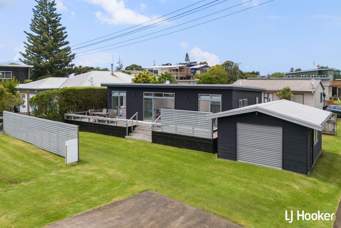 3 Edwards Street, Waihi Beach, Waihi Beach - Carousel 2