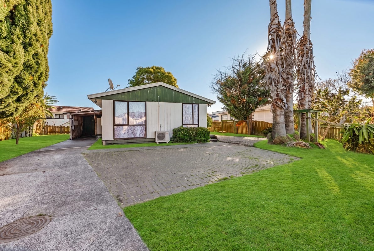 4 Barneys Farm Road, Clendon Park, Auckland - Carousel 2