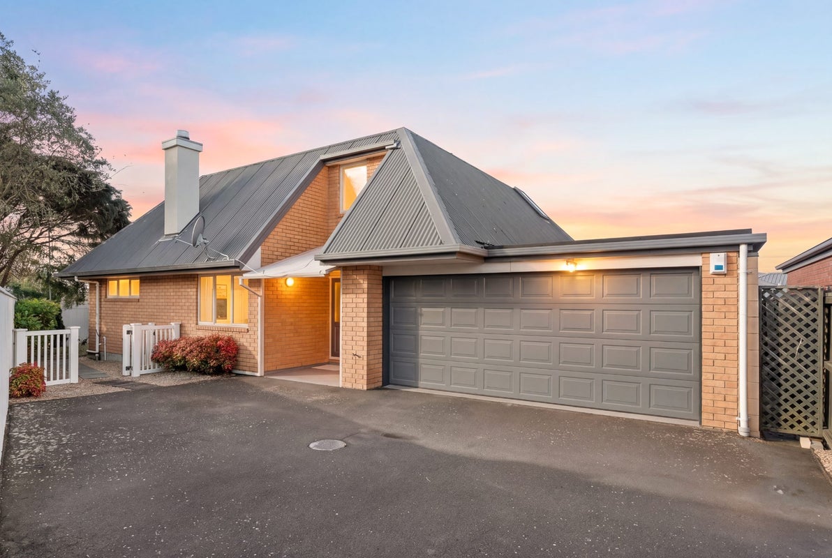 1A Coppinger Terrace, Aidanfield, Christchurch - Carousel 2
