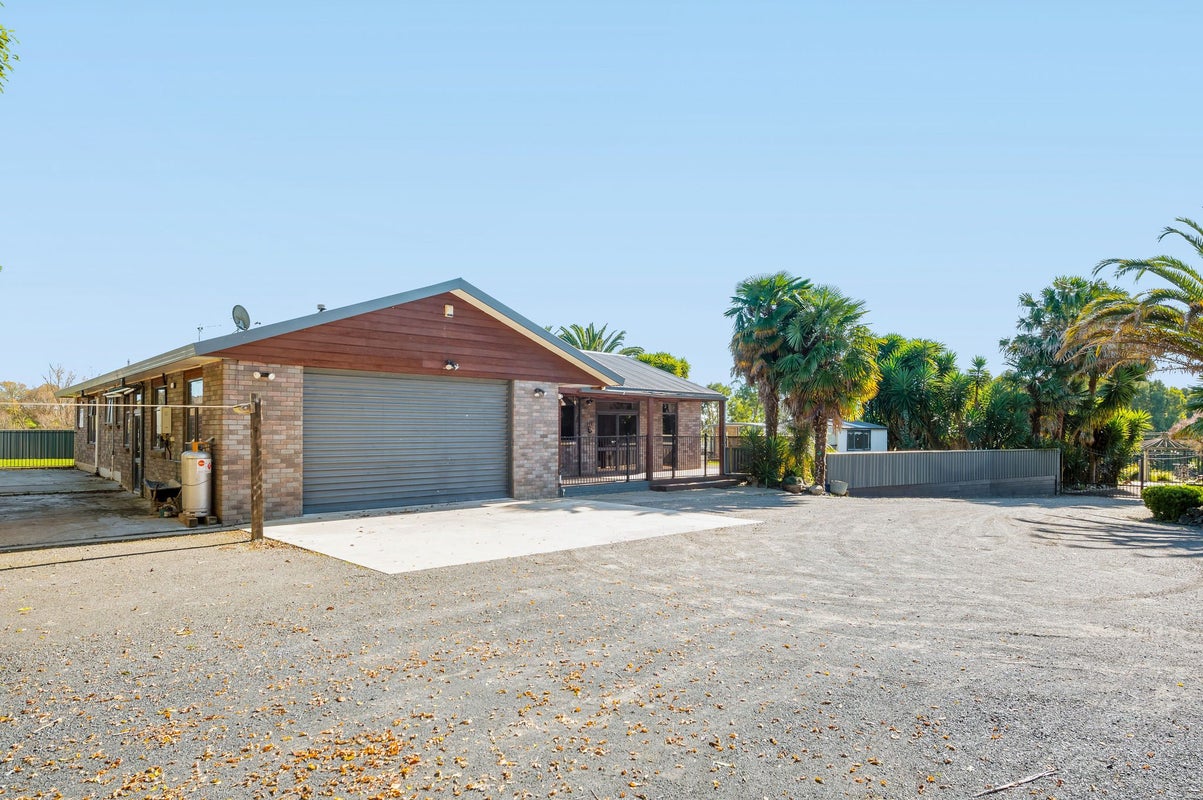 705 Whatawhata Road, Whatawhata, Hamilton - Carousel 1