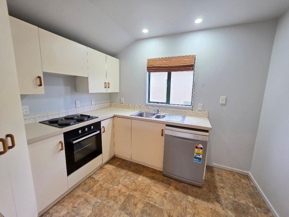 6/238 Stanmore Road, Richmond, Christchurch - Carousel 1