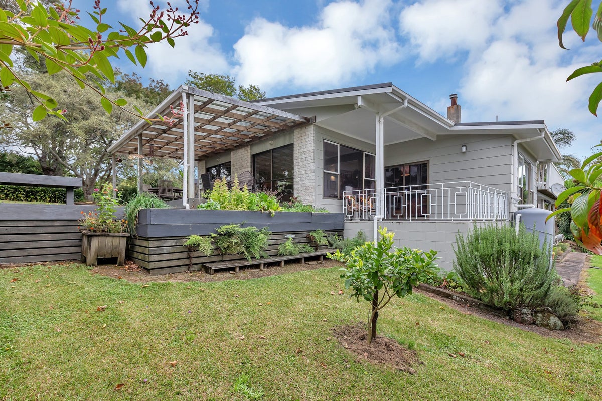 34 Tawhai Place, Parahaki, Whangarei - Carousel 1