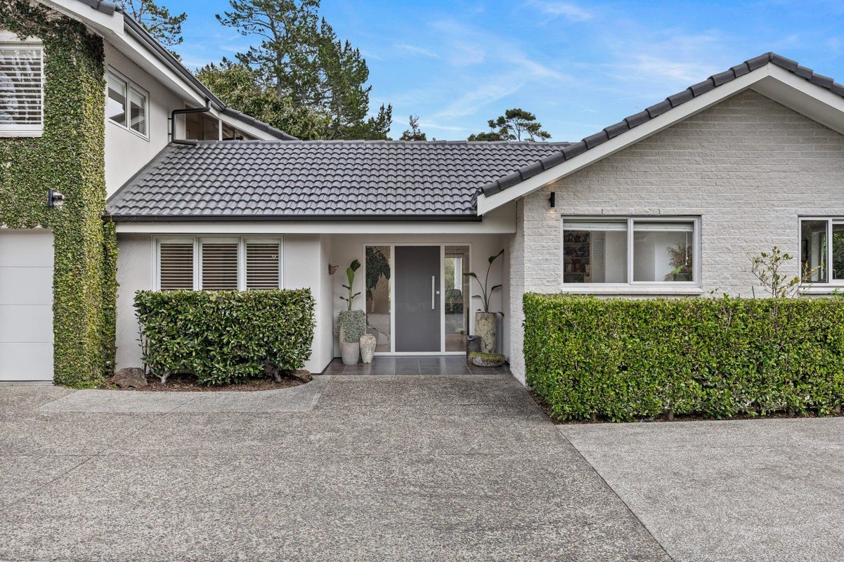 21 Churchouse Road, Greenhithe, Auckland - Carousel 2