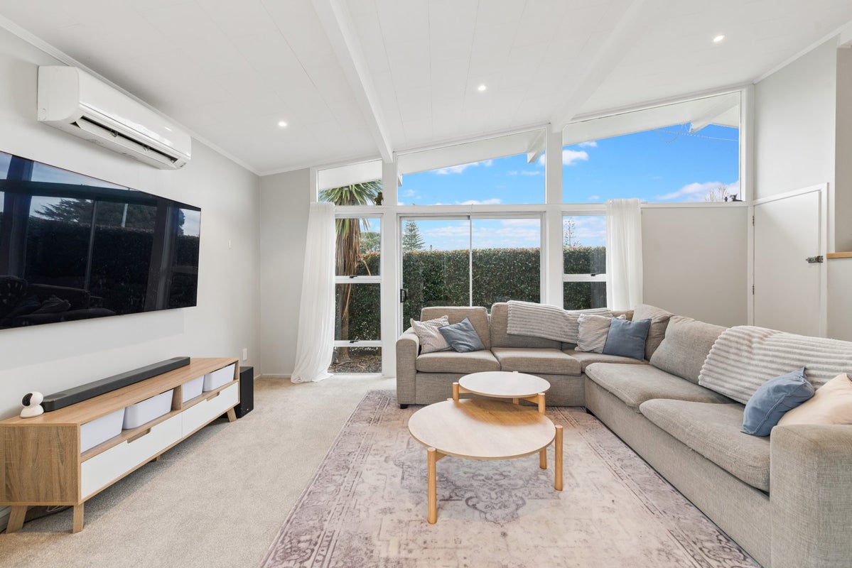 3 Mckenzie Road, Mangere Bridge, Auckland - Carousel 2