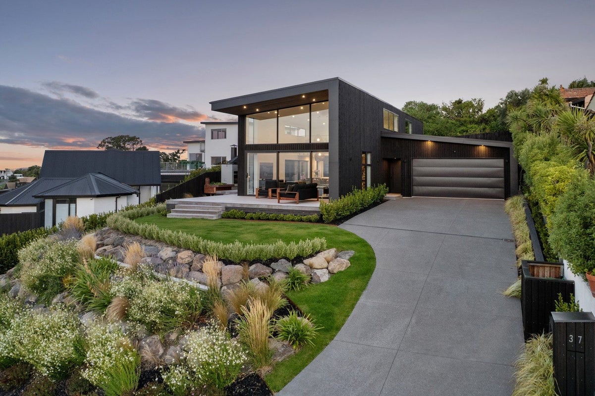 37 Revelation Drive, Clifton, Christchurch - Carousel 1