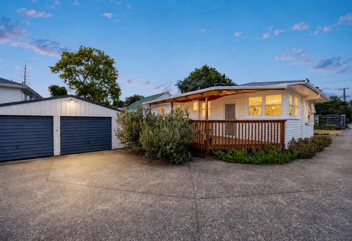 45 Rimu Street, New Lynn, Auckland - Carousel 1