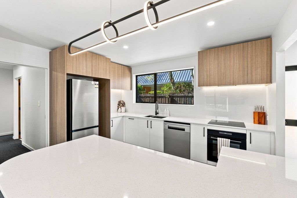 18 Briarmont Street, Avondale, Christchurch - Carousel 2
