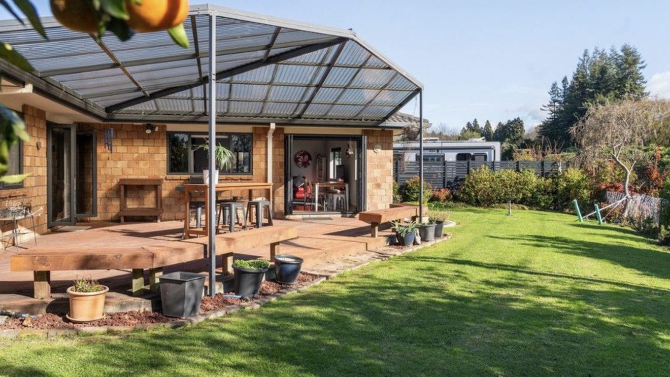 71 Kinloch Drive, Bethlehem, Tauranga - Carousel 1