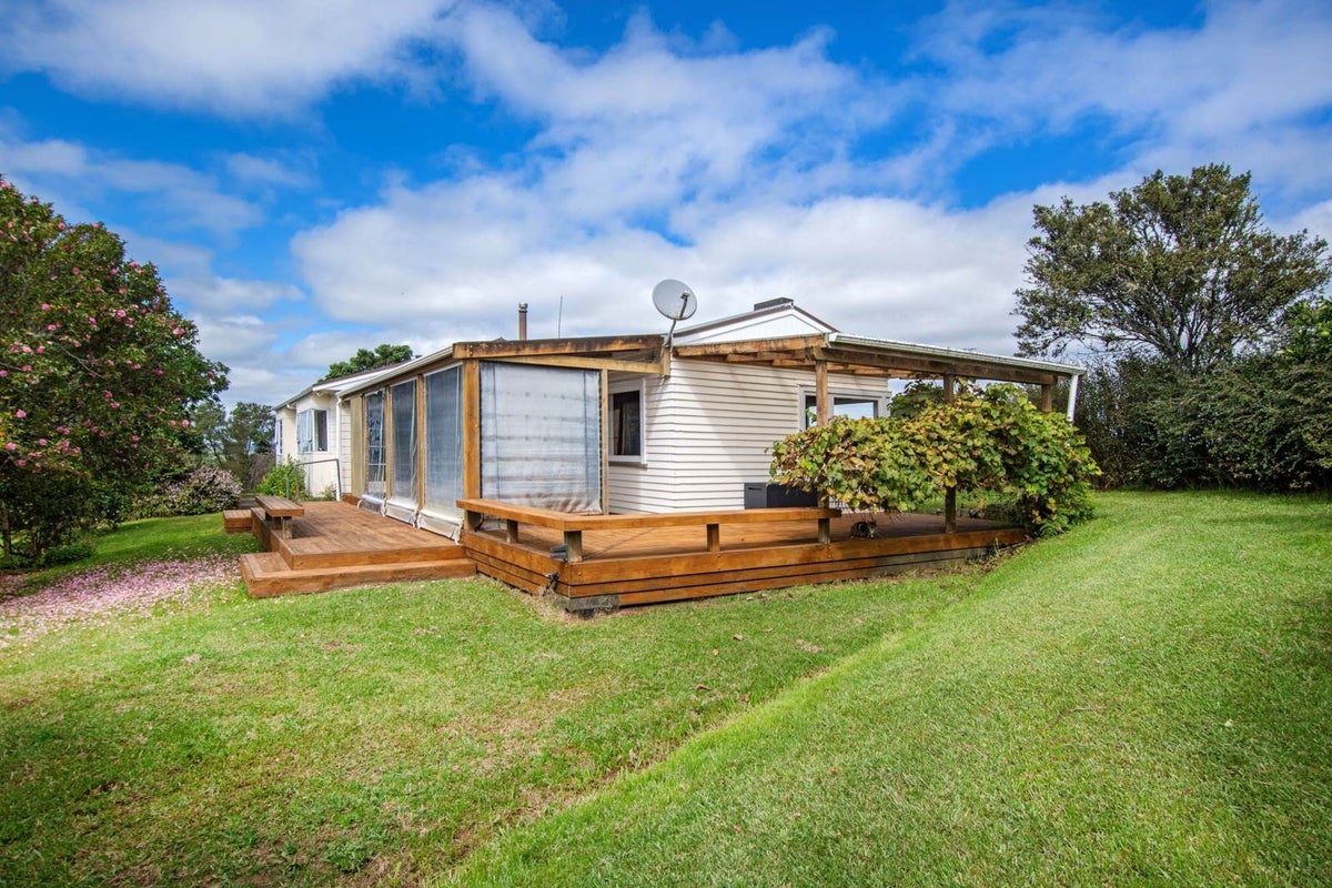 1080 Snooks Road, Whangarei - Carousel 1