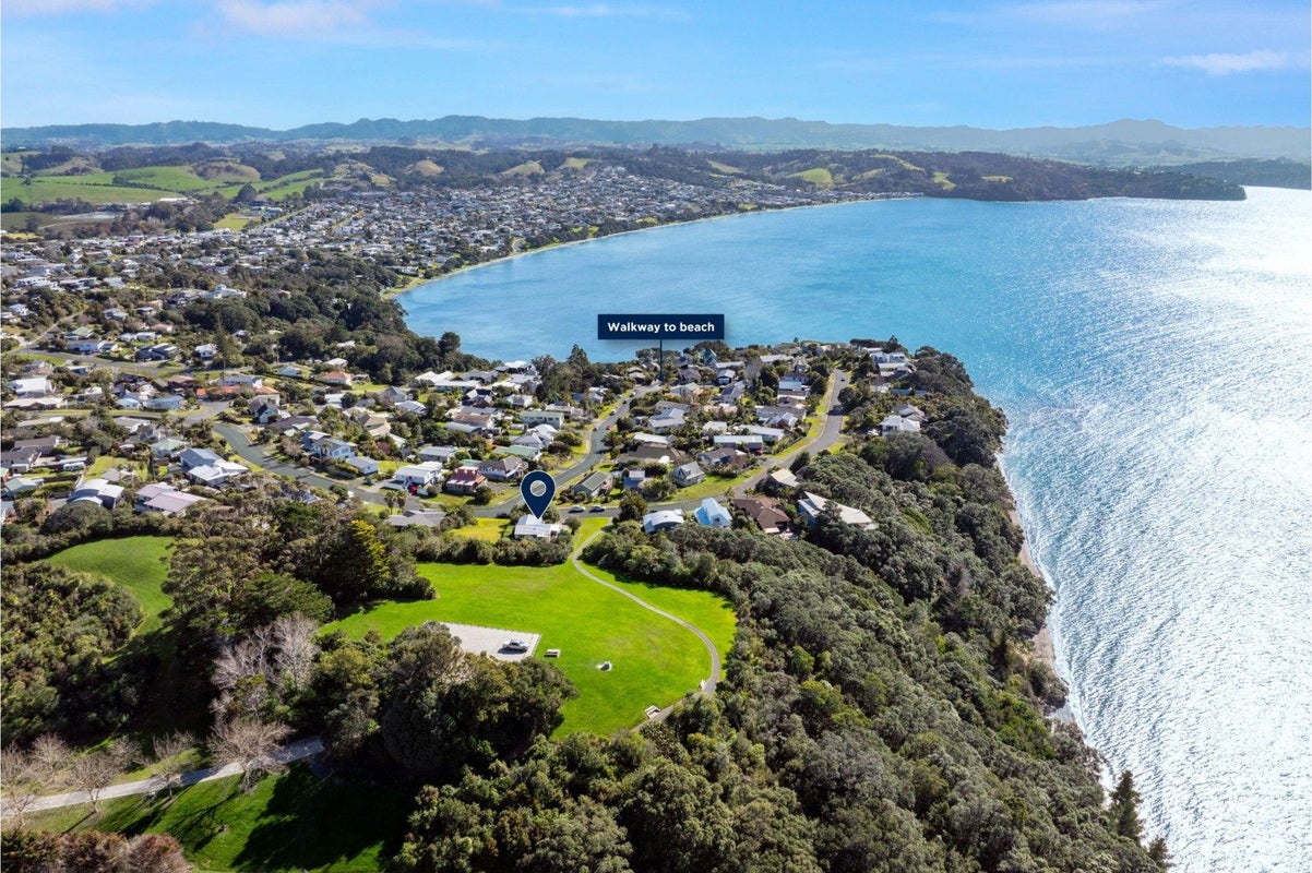 31 Fidelis Avenue, Snells Beach, Snells Beach - Carousel 2