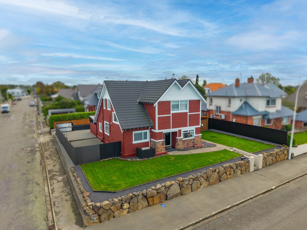 194 Le Cren Street, Seaview, Timaru - Carousel 1