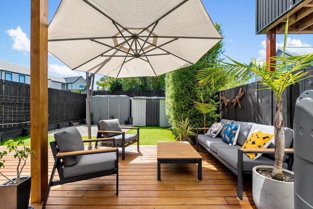 14 Aveline Place, Glen Innes, Auckland - Carousel 2
