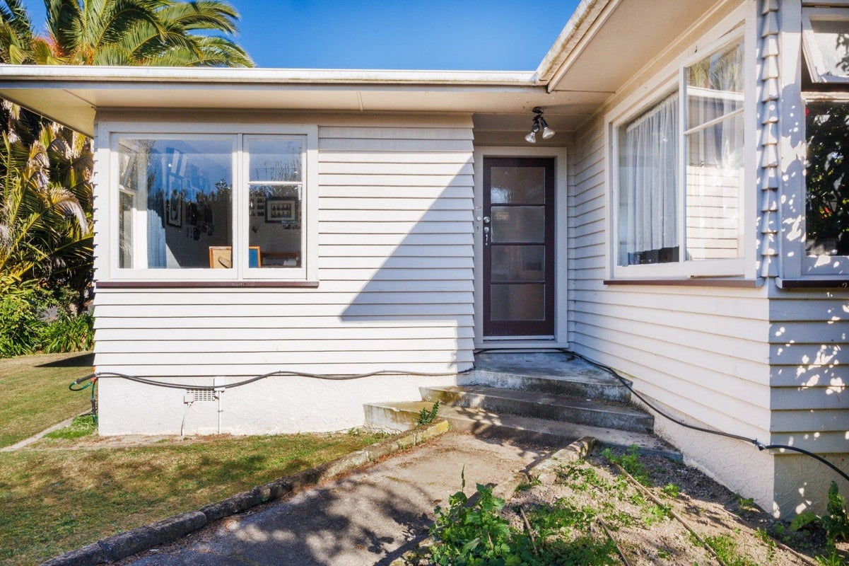 17 Sefton Avenue, Highbury, Palmerston North - Carousel 24