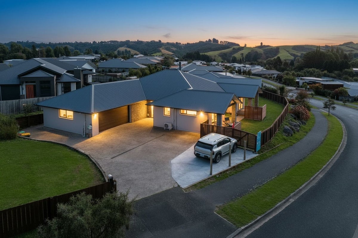 6 Grandvista Drive, Green Island, Dunedin - Carousel 2