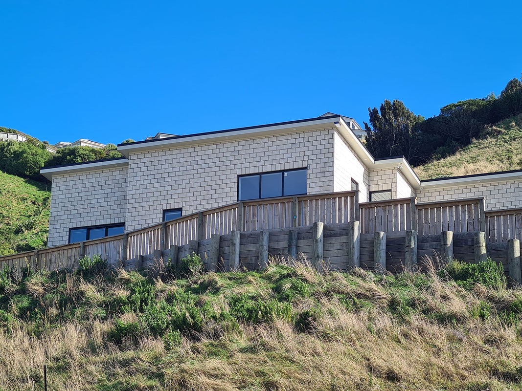 93 Melksham Drive, Churton Park, Wellington - Carousel 2