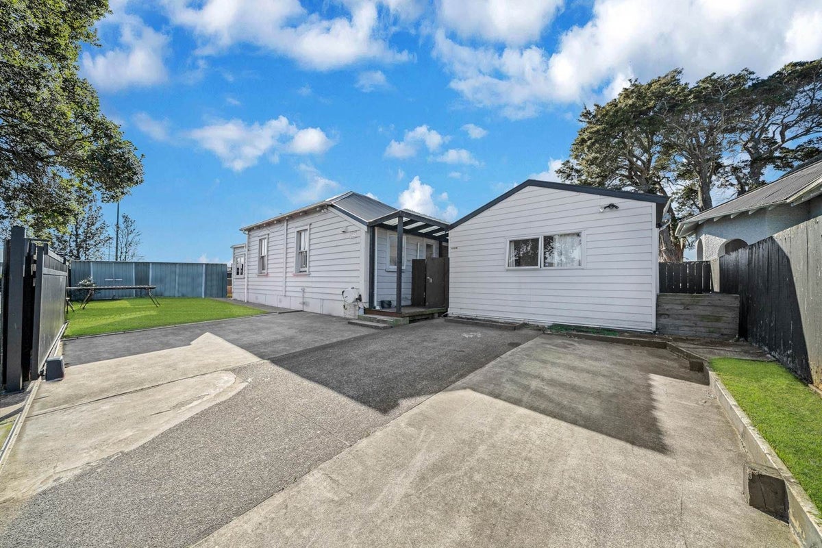 1/94 Browns Road, Manurewa, Auckland - Carousel 1