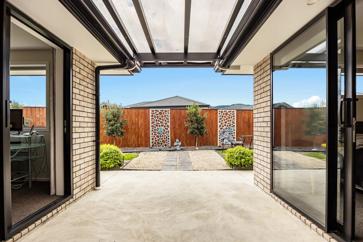 7 Cranford Road, Richmond, Richmond - Carousel 2
