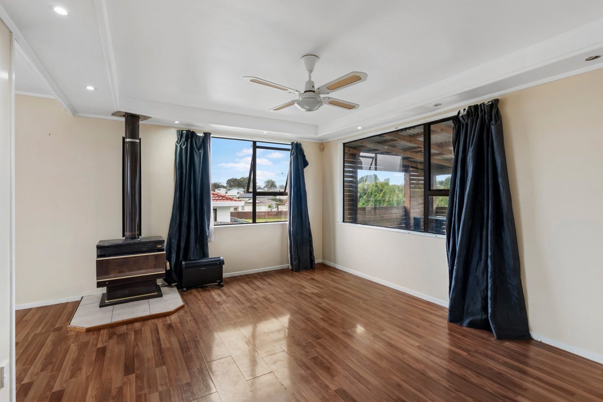 1/1 Rebecca Rise, Weymouth, Auckland - Carousel 2