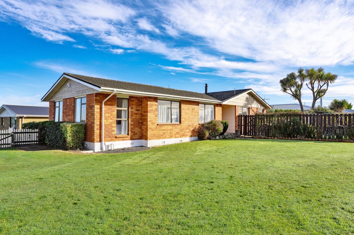 2 Skye Street, Heidelberg, Invercargill - Carousel 1