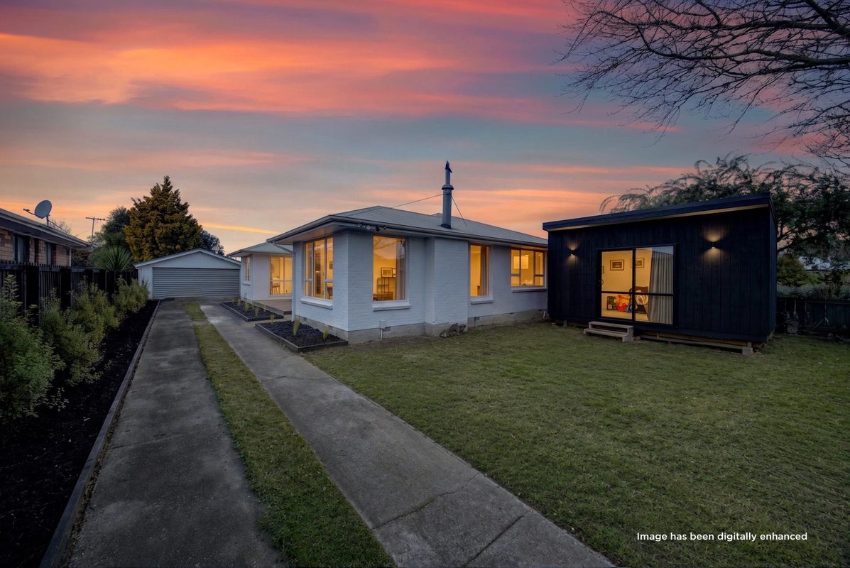 4 Blossomdale Place, Bishopdale, Christchurch - Carousel 1