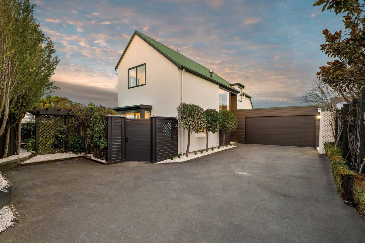 114 Knowles Street, St Albans, Christchurch - Carousel 1