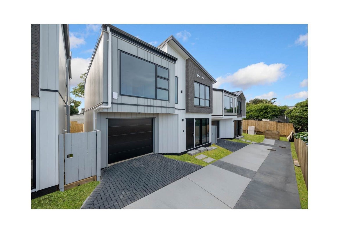 31D McLeod Road, Weymouth, Auckland - Carousel 1